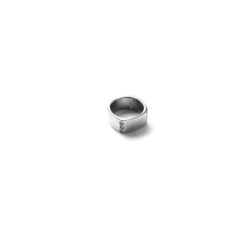 Gyűrű kövekkel - Modern
