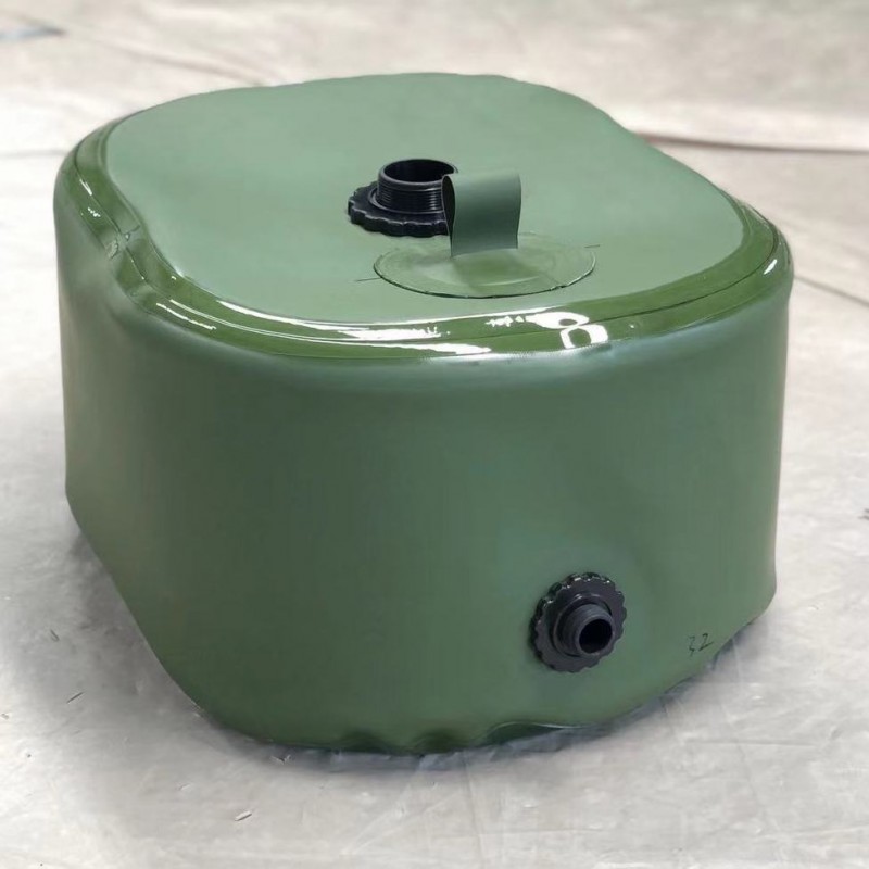 Tartály vízre, rugalmas zsák hajóra / lakókocsikba