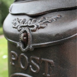 Liatinová veľká poštová schránka, vintage, konský motív