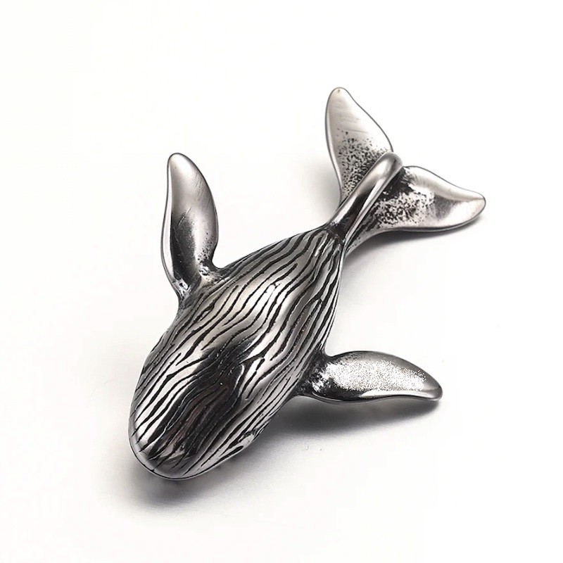 Prívesok veľký nerezový 3D veľryba