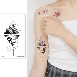 Ideiglenes fekete-fehér hamis tetoválás szimbólum föld és víz, elemek