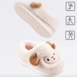 Ciepłe, antypoślizgowe kapcie dziecięce pluszowe z barankiem
