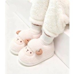 Dětské teplé nesmekavé plyšové bačkory beránek